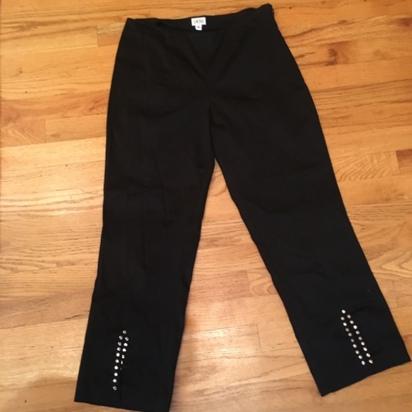 Cache Pants - Capris, Cache Black w/ silver nailhead design at leg. 
Size 4